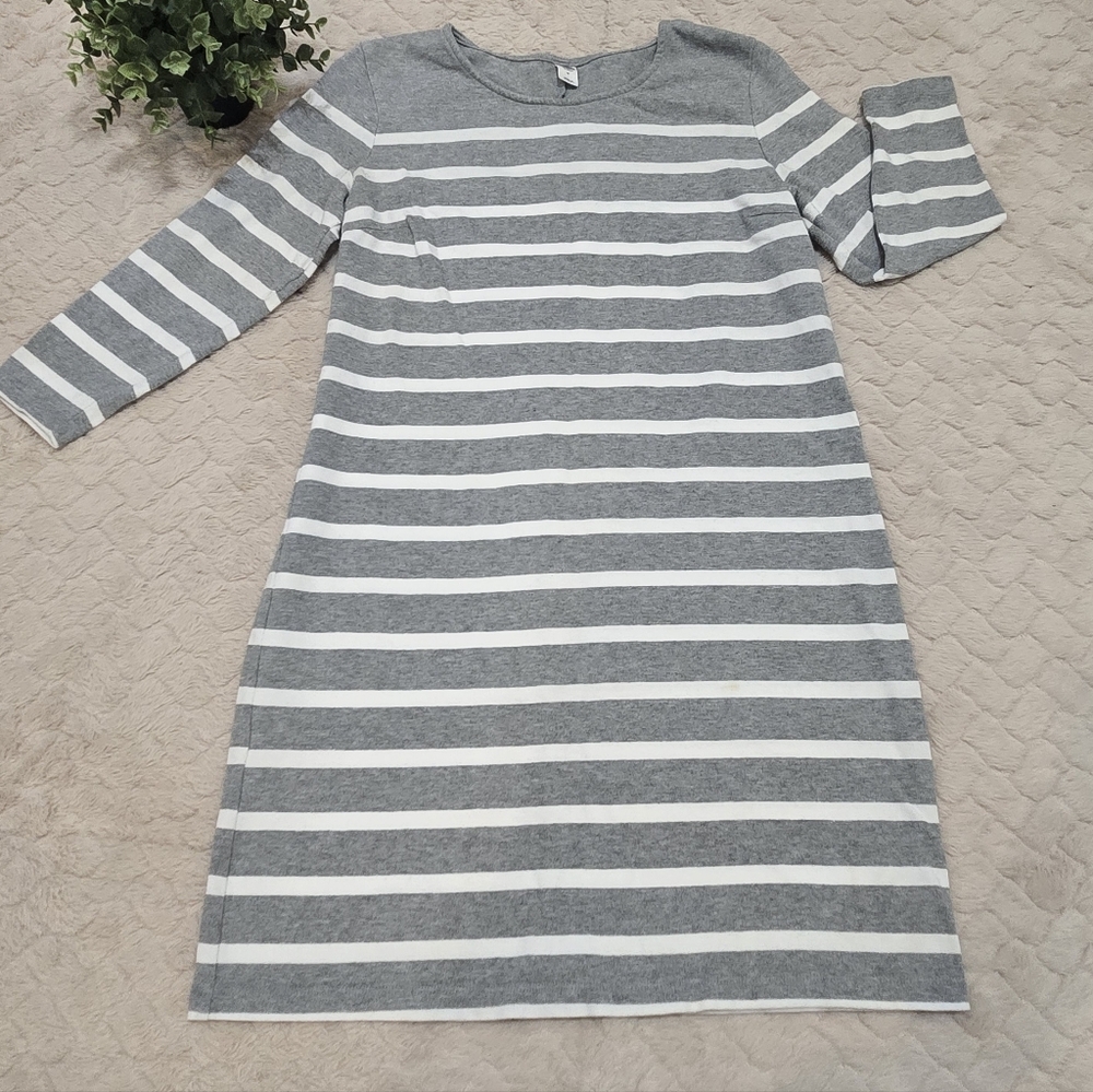 Old Navy Heather Gray and White Striped Cotton Knit Sheath Dress, Size Medium